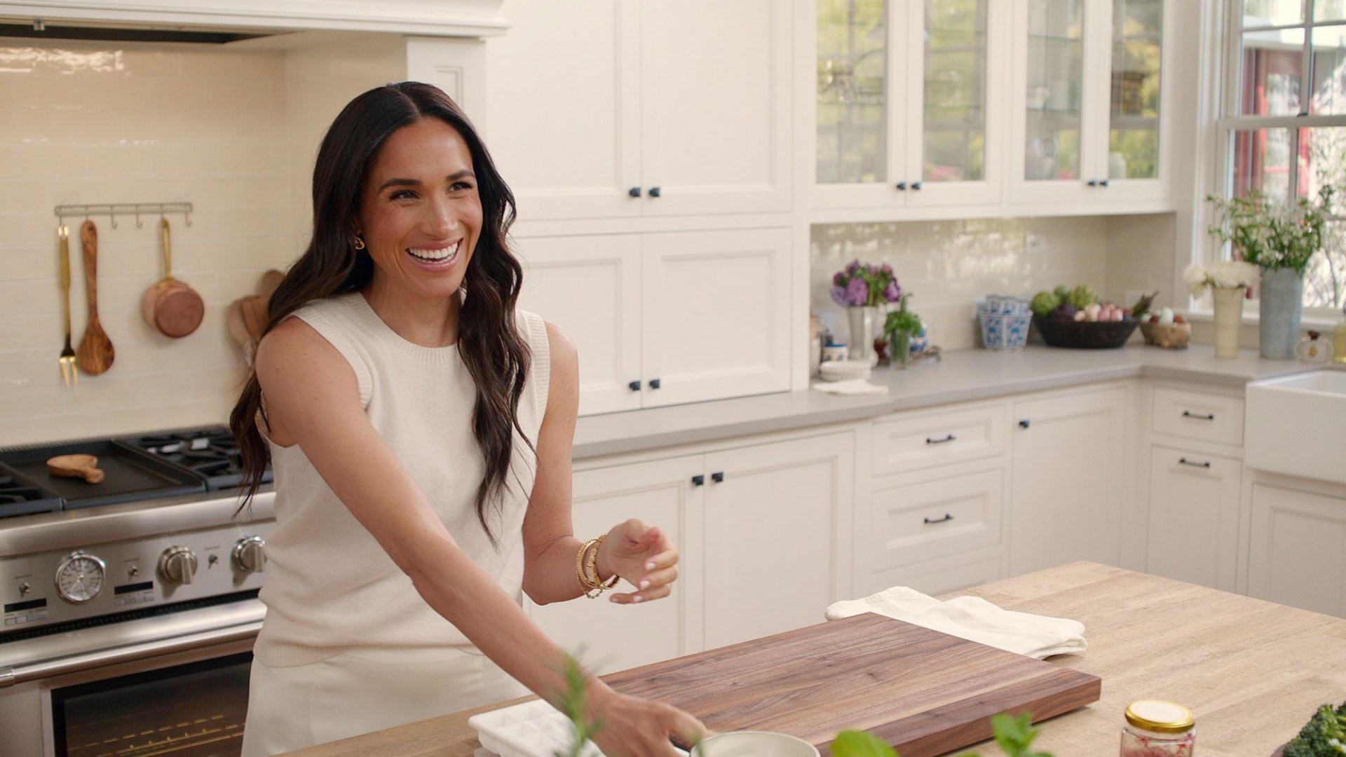 Meghan Markle’s new Netflix doc where she cooks with her Hollywood pals and ‘makes new friends’ is announced – The Scottish Sun