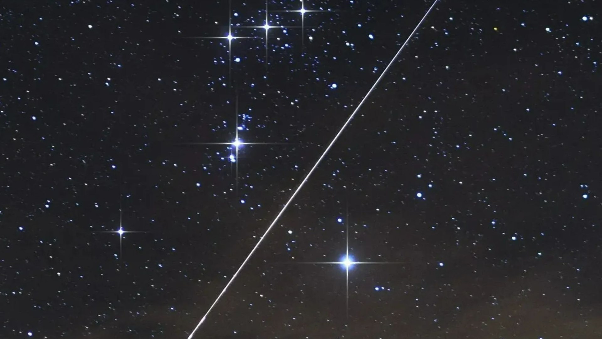 Blue fireball meteor display to beam across sky tonight with up to 120 shooting stars an hour - 4 tips for the best view