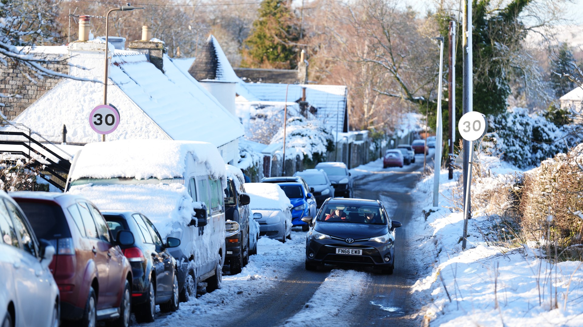 Map reveals the 12 cities where NO SNOW is set to fall in the UK from tomorrow - will you miss out?