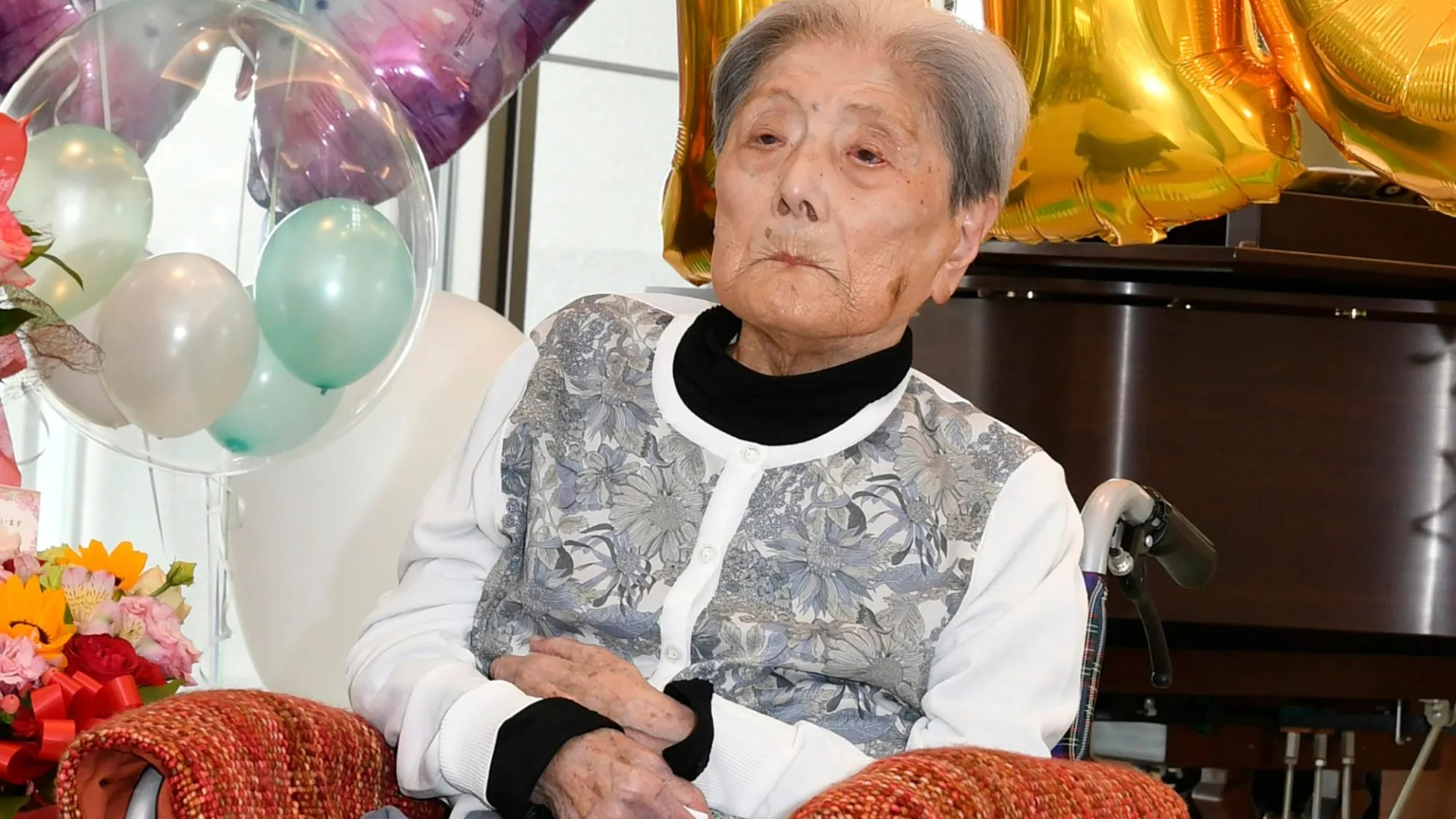 World's oldest person Tomiko Itooka who credited long life to decades of hiking dies age 116