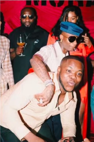 Wizkid buys his associate, Femmy, a brand new Mercedes Benz SUV 