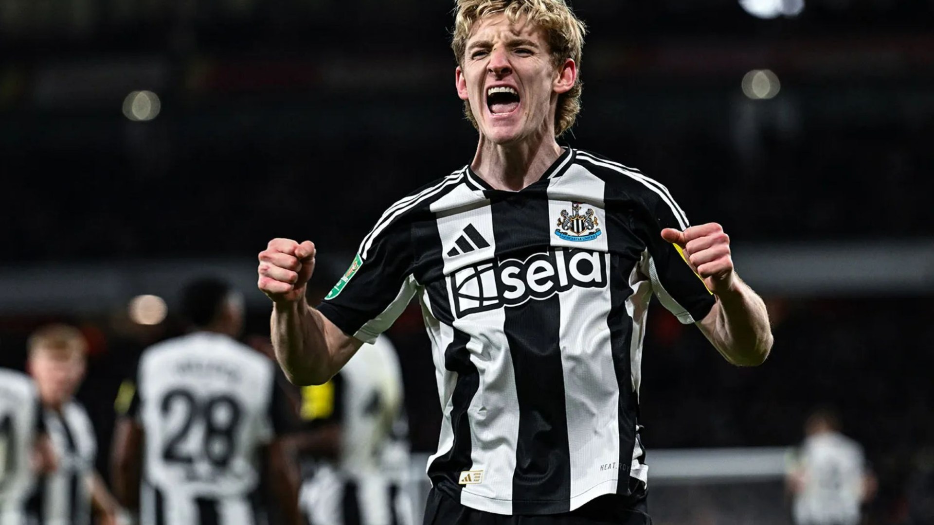 'Emirates has fallen' say stunned fans at what 'cold as hell' Gordon did after scoring for Newcastle against Arsenal