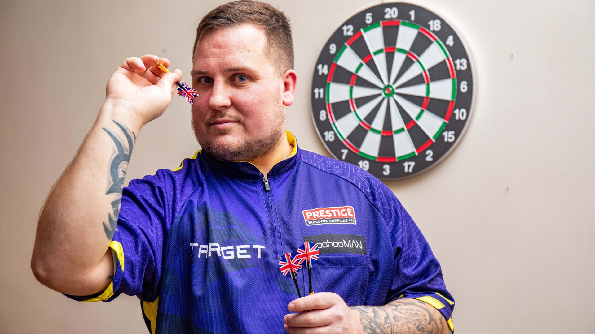 Darts fan, 33, is double of new world champ Luke Littler, 17, and baffles fans with uncanny resemblance