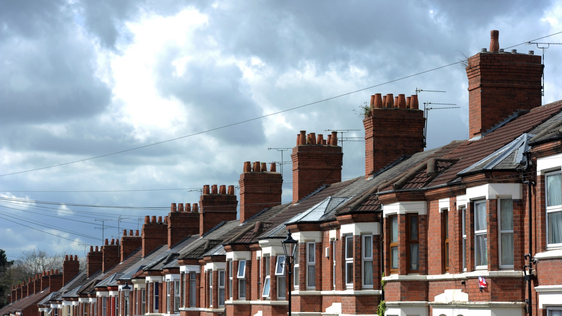 Tenants could be owed compensation worth thousands over issues including mould and leaks- could you claim?