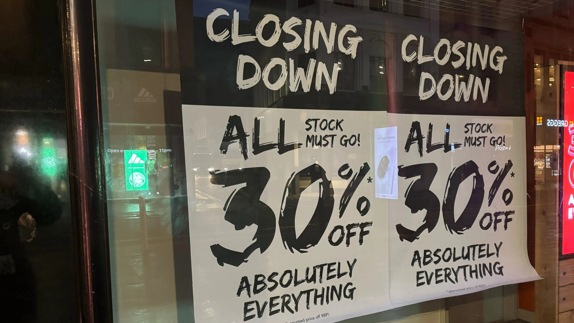 Major retailer announces shock closure of Glasgow store with huge sale