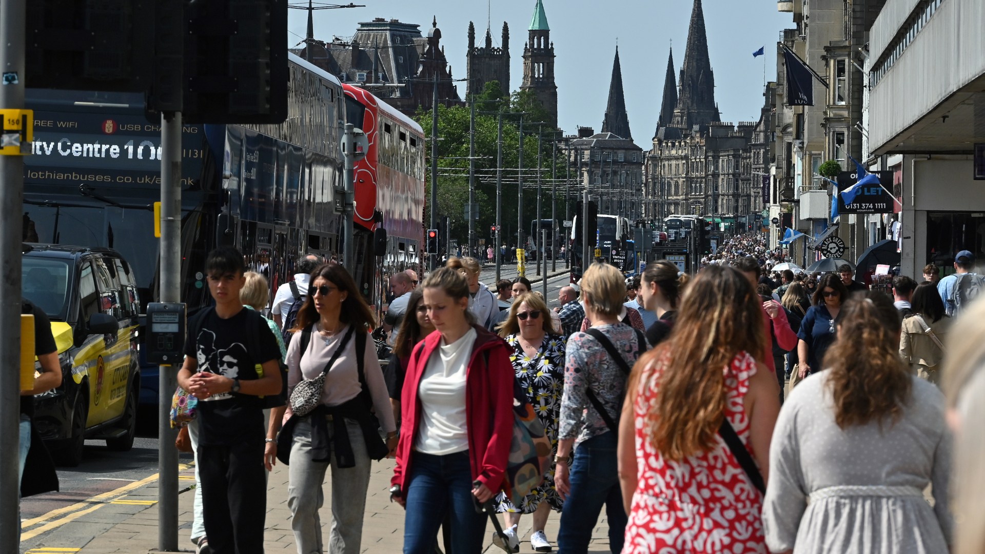 Edinburgh 'tourist tax' levy confirmed and visitors could start paying by next Fringe