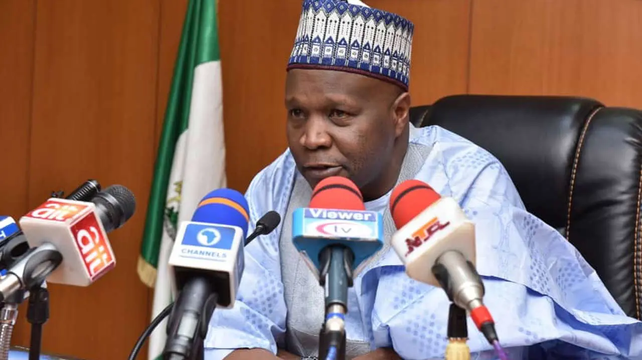 Gombe governor swears in five Permanent Secretaries, warns against corruption