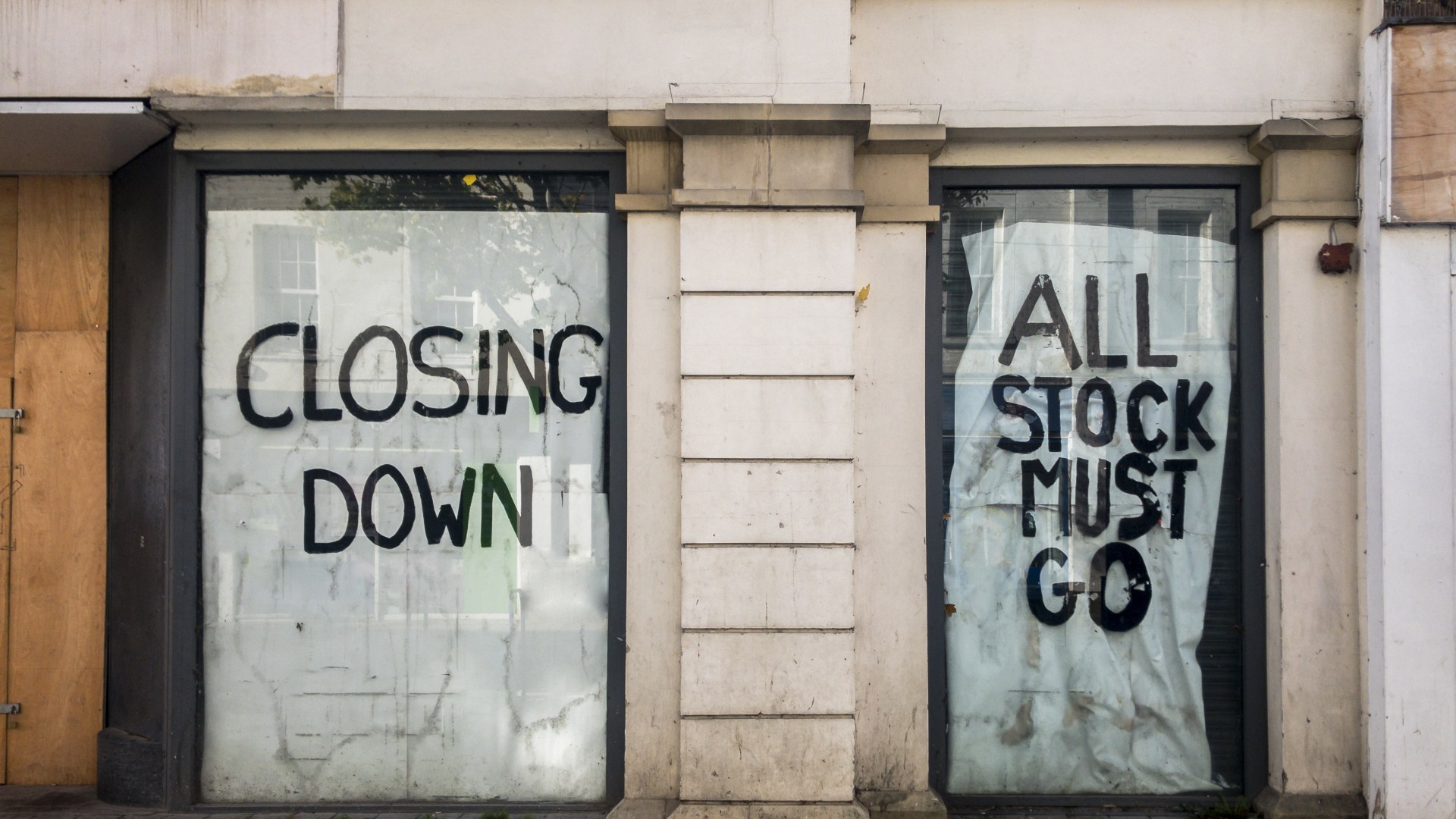 High street shops had terrible 2024 with 'drab' December month as closures up by 28%